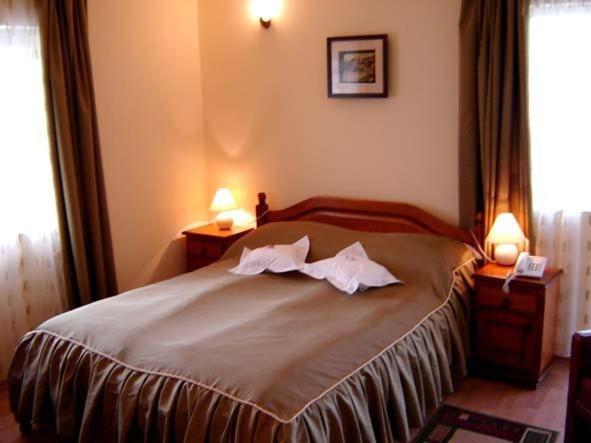 Hotel Cosmos Campulung Moldovenesc Room photo